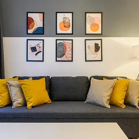 Apartment Travelers Hideout - *