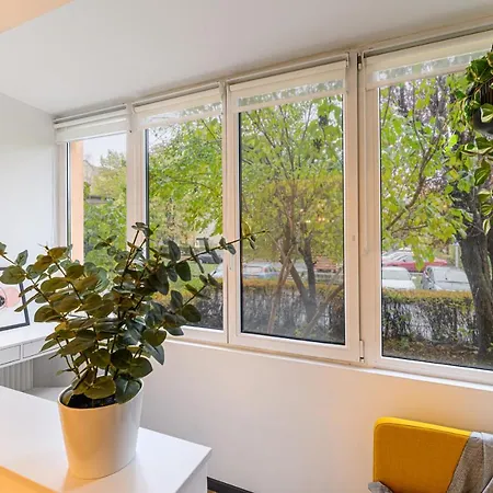 Apartment Travelers Hideout -